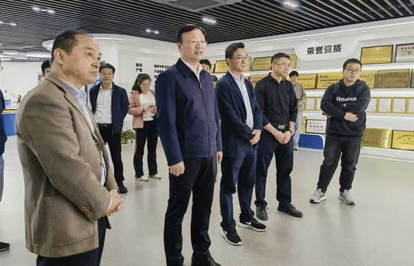 農業農村部信息中心副主任張國慶帶隊赴成人看片网站參觀調研