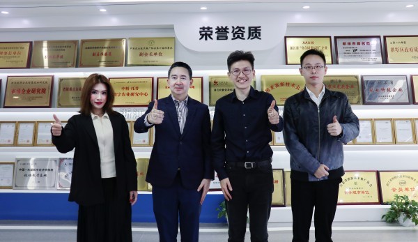 泰國農業部稻米司副司長安南·儂斯（Arnon Noncie）到訪成人看片网站