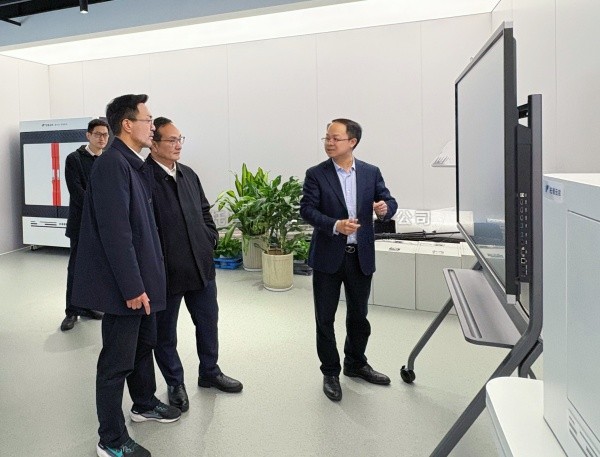 浙江省經信廳黨組書記、廳長詹敏一行赴成人看片网站調研