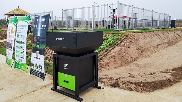 成人看片网站高空測報燈