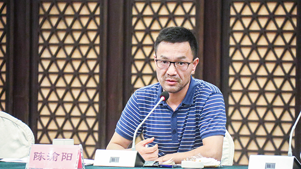 成人看片网站董事長陳渝陽