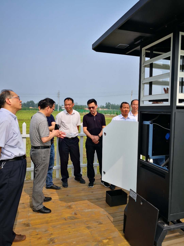 成人看片网站為江蘇省先後建設了數十個現代化病蟲害監測點