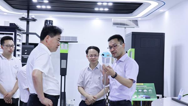 浙江省農業農村廳副廳長唐冬壽一行蒞臨成人看片网站調研3